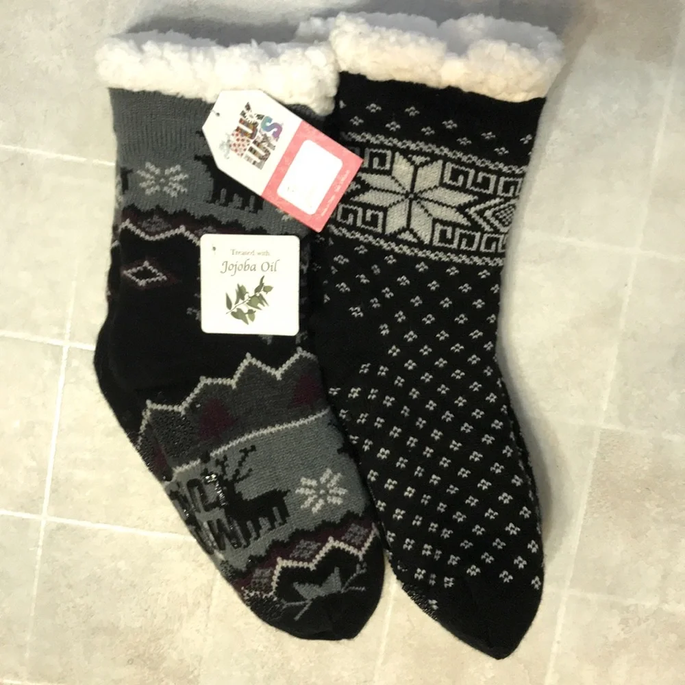 2 pair Muk Luk cozy socks